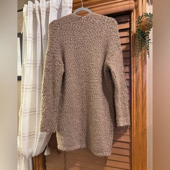 Women's Fuzzy Sweater Cardigan - Picture 4 of 4